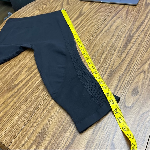 Lululemon In The Flow Crop II Leggings in Heathered Deep Coal - Picture 11 of 12